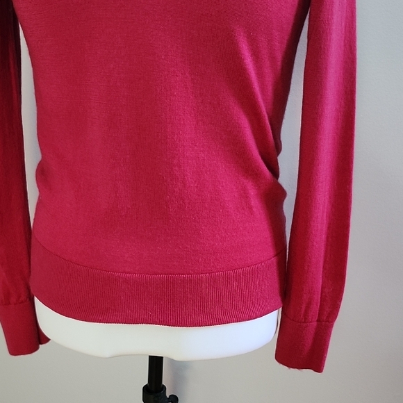 BANANA REPUBLIC 100% Merino wool raspberry red crew neck sweater - Picture 4 of 9